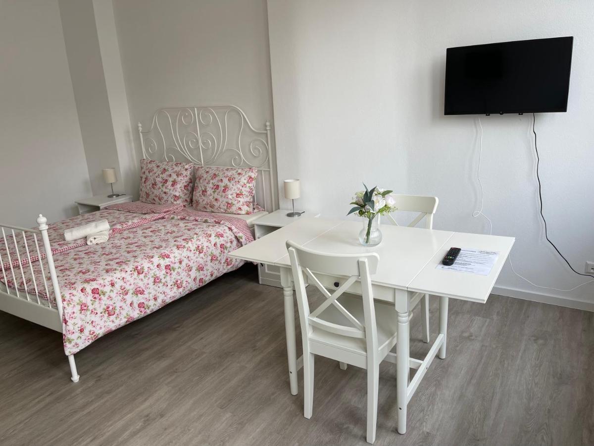 City Apartment Kuche,Bad, Parken Im Zentrum Ravensburgs A04 Exterior photo